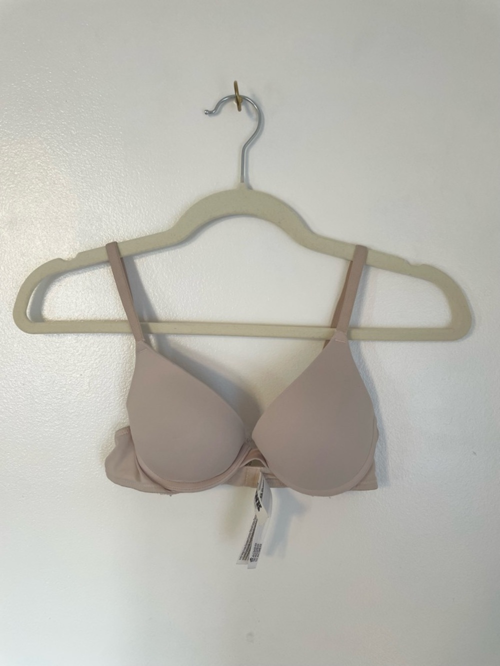 Pink Victoria’s Secret nude push up bra 32B